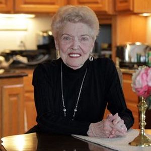 Esther Jenner (1926 - 2023) (Membro della famiglia)