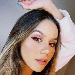 Esther Melo, 25 (Instagram Star)