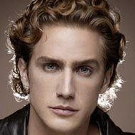 Eugenio Siller, 42 (電視演員)