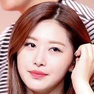 Eui Jin, 27 (流行歌手)