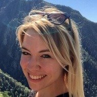 Eva Claire, 40 (Pilot)