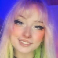 Eva Violet, 23 (TikTok Star)