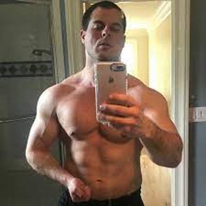 Evan Kardon, 31 (TikTok Star)
