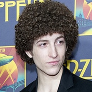 Evan Shane Stanley, 31 (Guitarrista)