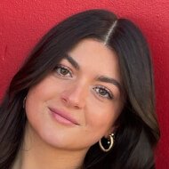 Evangelina Petrakis, 22 (Star di YouTube)