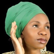 Evelyn Wanjiru Agundabweni, 36 (福音歌手)