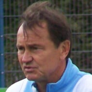 Ewald Lienen, 70 (足球教练)
