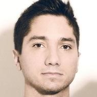 Fabian Manzano, 39 (吉他手)