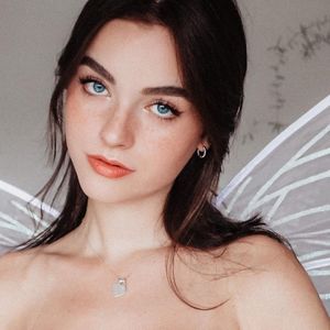 Fabienne Bethmann, 24 (TikTok Star)