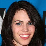 Faith Leon, 40 (其他)