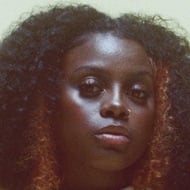 Fana Hues, 30 (R＆B歌手)