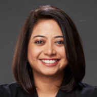 Faye D'Souza, 44 (记者)