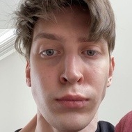 Felca, 27 (YouTube明星)