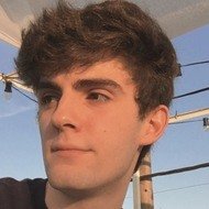 Feli Martínez, 24 (YouTube Star)