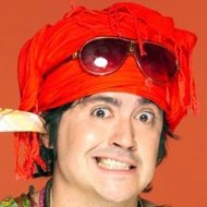 Fernando Alvim, 51 (Người dẫn chương trình)