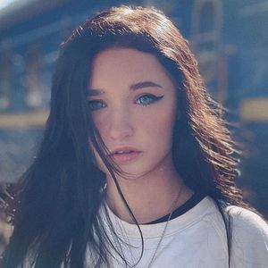 fesch6, 26 (TikTok Star)