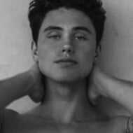 Finn Roberts, 27 (Acteur de télévision)