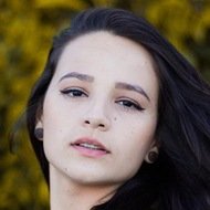 Flávia Duani, 30 (YouTube明星)