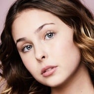 Flower Asmr, 19 (YouTube明星)