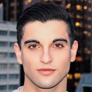 Flynn Daniel, 28 (YouNow Star)