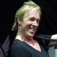 Francis Buchholz, 70 (Bassista)