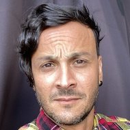 Francis Rosas, 44 (喜劇演員)