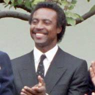 Frank White, 73 (Jugador de Béisbol)