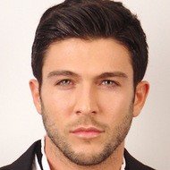 Frankie Zulferino, 34 (流行歌手)