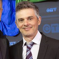 Fred Ewanuick, 54 (電視演員)