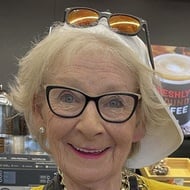 Gangsta Granny AU, 76 (TikTok明星)