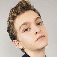 Gavin Lewis, 20 (電影演員)