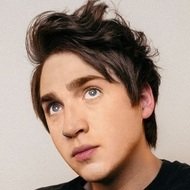Geoff Wigington, 34 (吉他手)