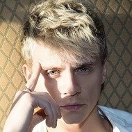 George Alvin, 32 (Blogger)