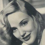 Georgia Carroll (1919 - 2011) (歌剧演唱家)