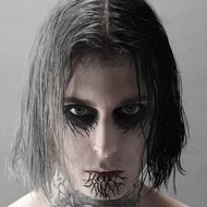 Ghostemane, 32 (說唱歌手)