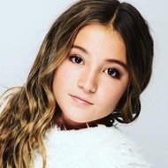 Gigi Ryan, 19 (TikTok Star)