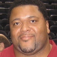 Gilbert Brown, 54 (足球运动员)