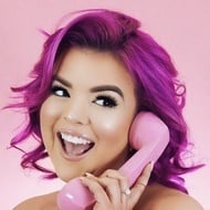 Gillian Bower, 31 (YouTube Star)