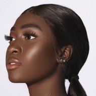 Gina B, 23 (TikTok明星)