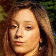 Gina Brooklyn, 24 (R＆B歌手)