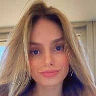 Giovanna Vilarinho, 33 (流行歌手)