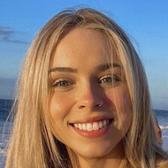 Giulia Hansen, 27 (TikTok Star)