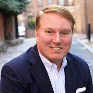 Glen Gilmore, 58 (Luật sư)