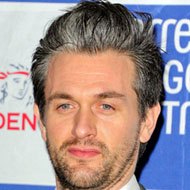 Glen Wallace, 49 (Diễn viên Opera)