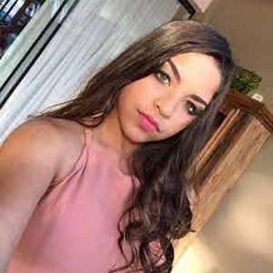 Glenda Ferrão, 21 (TikTok明星)