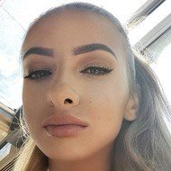 Gloria Berger, 24 (YouTube Star)