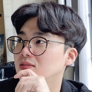 Gongsam Table, 32 (YouTube明星)