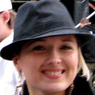 Gosia Andrzejewicz, 40 (流行歌手)