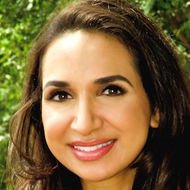 Grace Gold, 42 (記者)