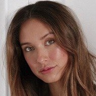 Grace Villareal, 34 (YouTube明星)